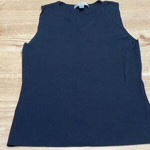 Carolyn Taylor For by Design Essentials Black Sleeveless V-Neck Top